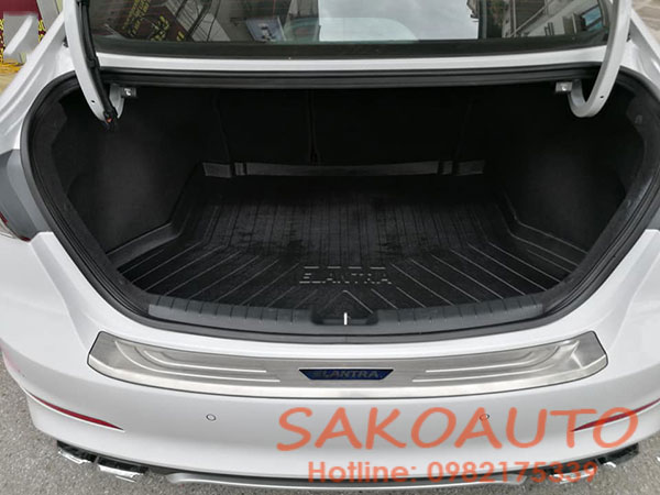 lót cốp nhựa elantra