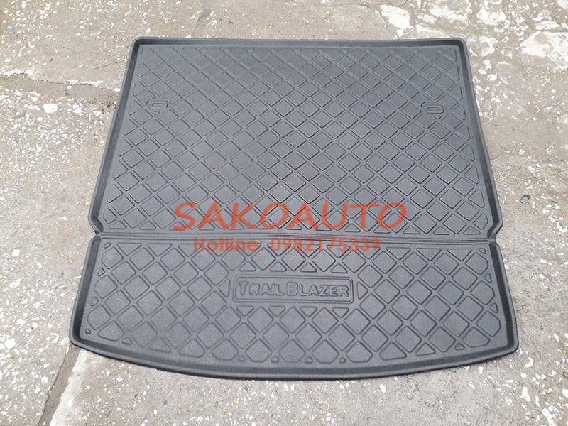 lót cốp nhựa trailblazer 2019