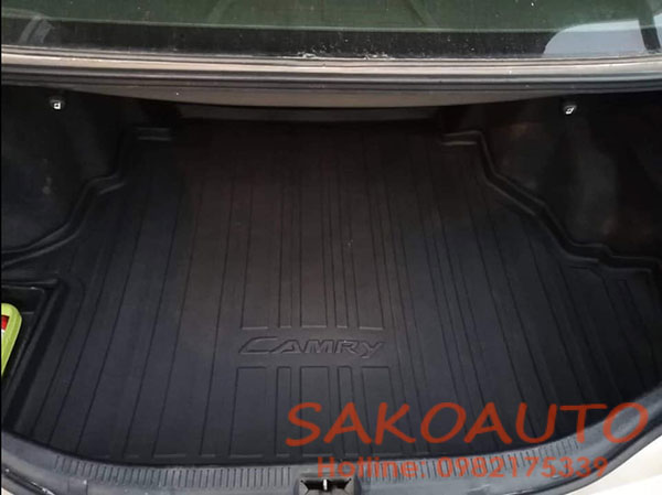 lót cốp nhựa camry 2019