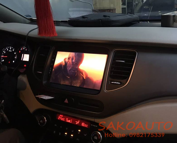 màn hình xe kia rondo 2017