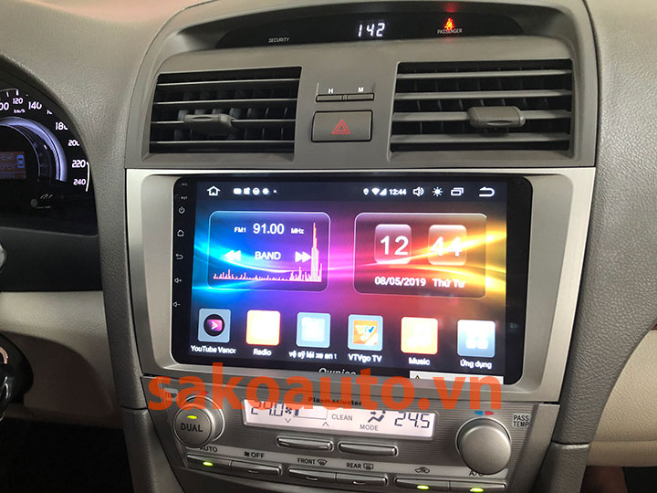 dvd theo xe camry 2010