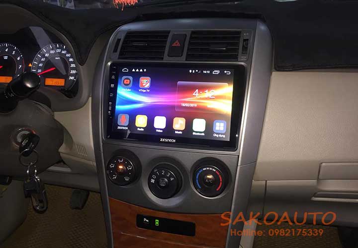 màn hình xe toyota altis 2010