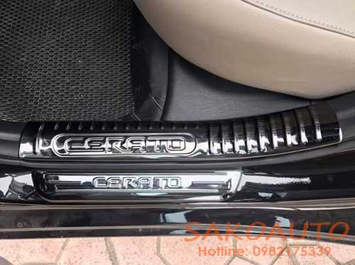 óp bậc cửa trong kia cerato 2019