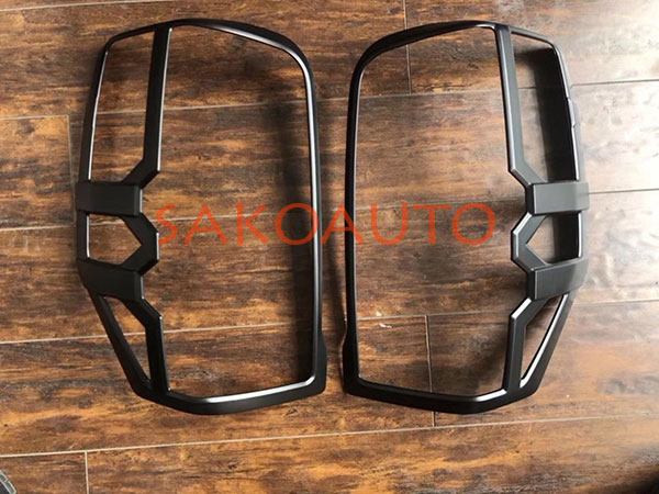 viền đèn hậu triton 2019