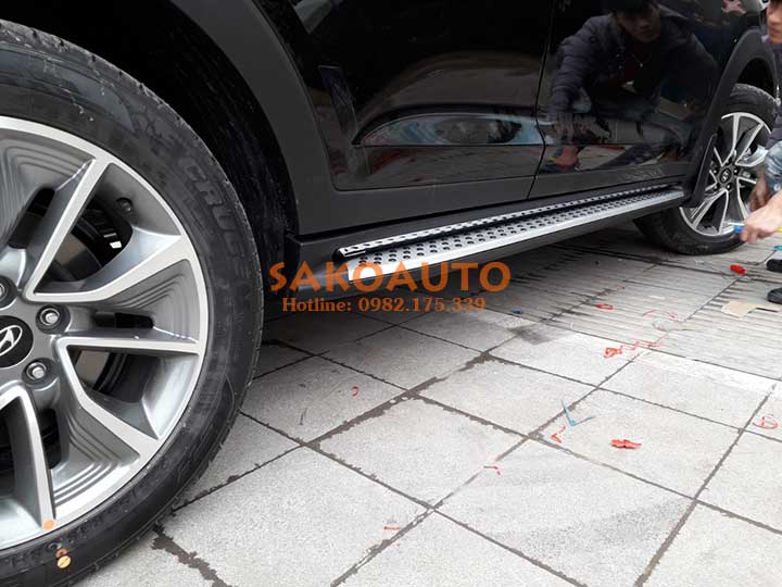 bệ bước chân tucson 2019