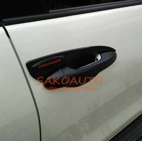ốp tay mở cửa fortuner 2019 màu đen