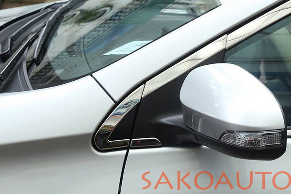 nẹp chân kính altis 2018