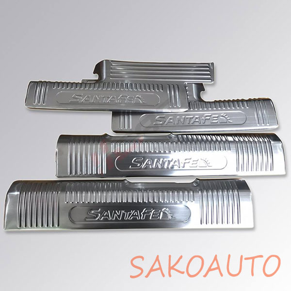 ốp bậc trong santafe 2019