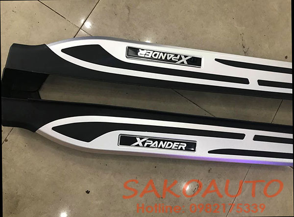 bậc lên xuống xpander 2018