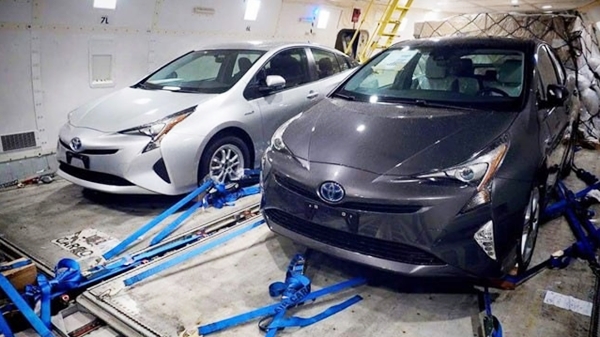 Toyota Prius 2016 lộ diện hình ảnh trước ngày ra mắt