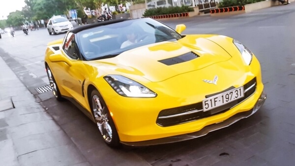 [Video] Siêu xe Chevrolet Corvette Stingray C7 đầu tiên ra biển trắng tại Việt Nam