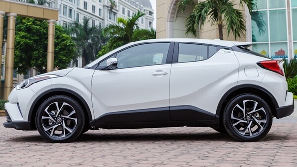 Mẫu Crossover cỡ nhỏ Toyota C-HR đầu tiên về Việt Nam, giá 1 tỷ đồng