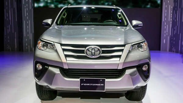 Khan hàng trước Tết, Đại lý Toyota hét giá Fortuner đến 1,5 tỷ đồng