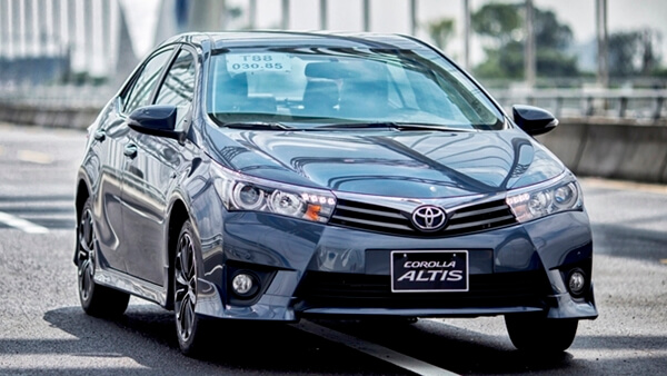 Toyota Mỹ Đình giảm giá SỐC Camry, Altis và Vios lên đến 100 triệu đồng