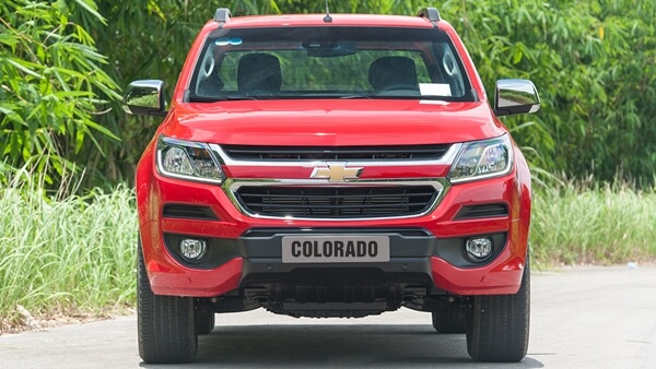 Có nên mua xe Chevrolet Colorado 2017 không ? Ưu nhược điểm của xe Colorado