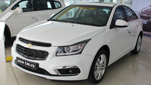 Cruze giảm giá Sốc đầu năm 2018 đến 80 triệu đồng, rẻ nhất phân khúc