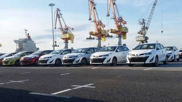 Cận cảnh Toyota Yaris 2018 mới vừa cập cảng Việt Nam, giống hệt Thái Lan