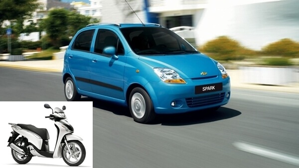 So sánh xe Chevrolet Spark Van và xe máy tay ga Honda SH125