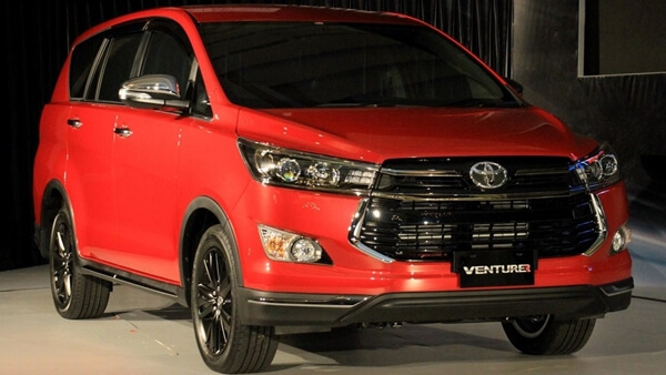 Toyota Innova Venturer 2.0 AT 2019