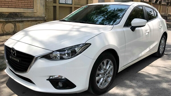 Mazda 3 Hatchback 1.5 AT 2016 màu trắng chạy 17.500 km