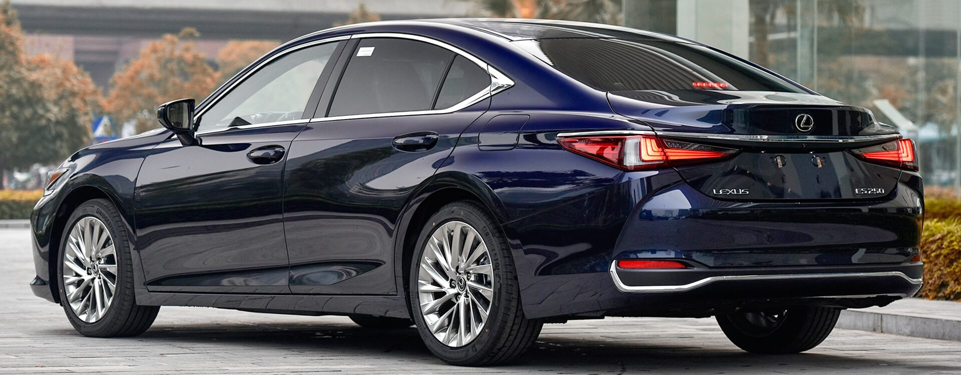 Lexus ES 2019