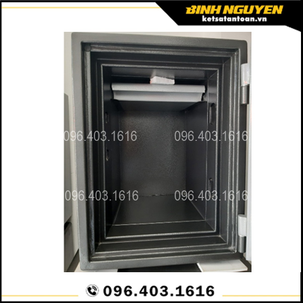 Không gian sử dụng két sắt Solid SLS-49E điện tử rộng rãi