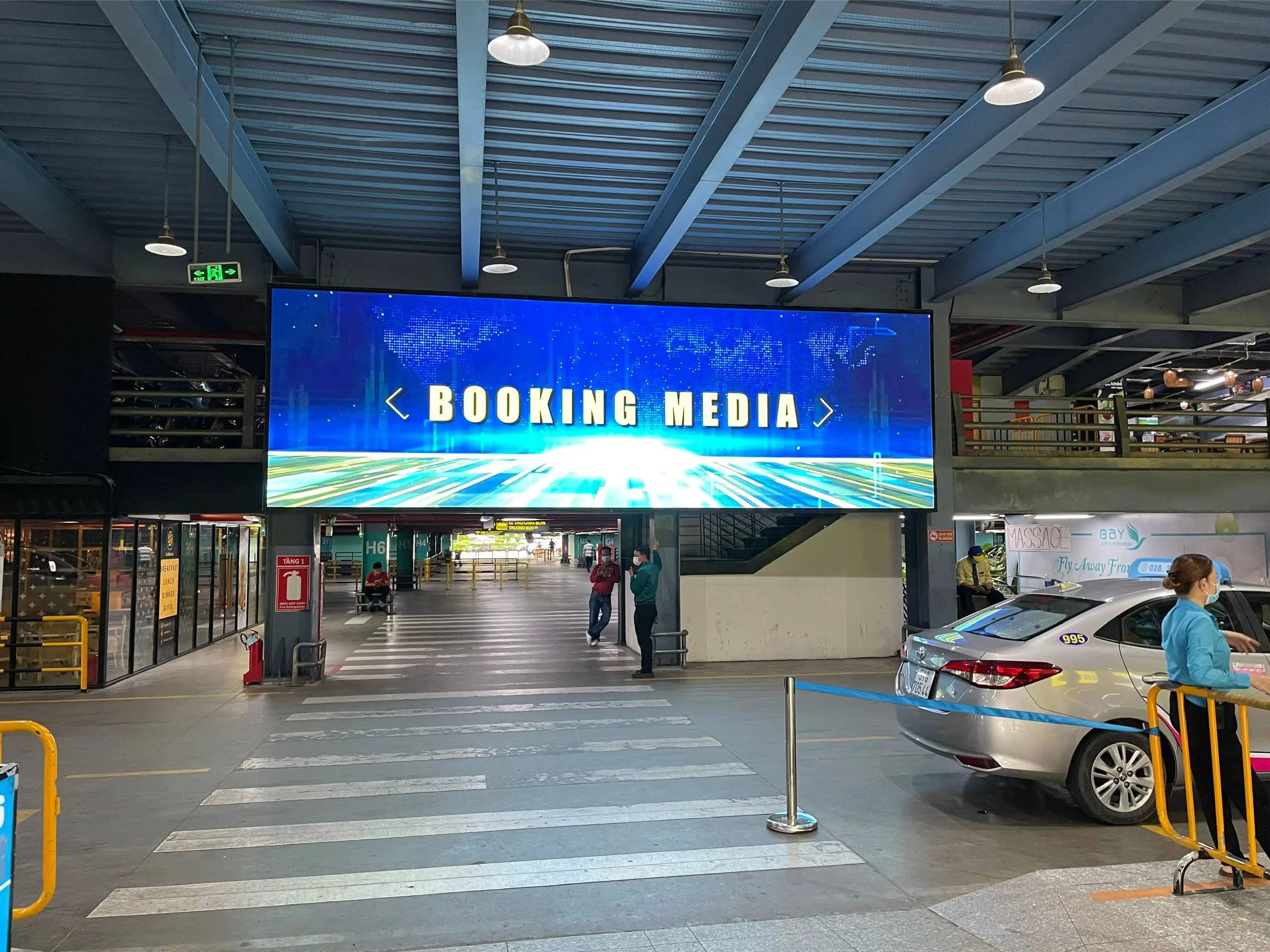 Ứng Dụng Màn Hình LED Trong Nhà