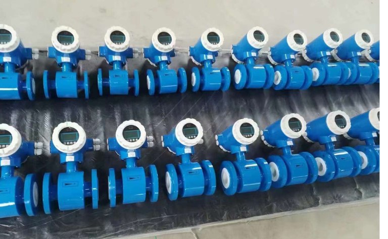 Đồng hồ đo nước chung cư dạng điện tử