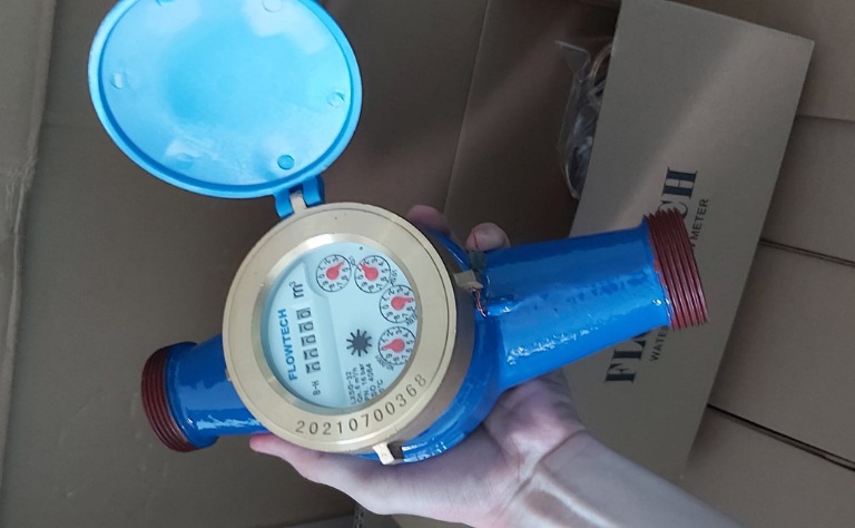Đồng hồ nước gia đình Flowtech