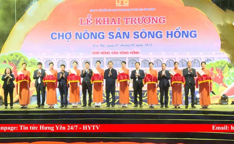 Lễ khai trương chợ nông sản sông hồng