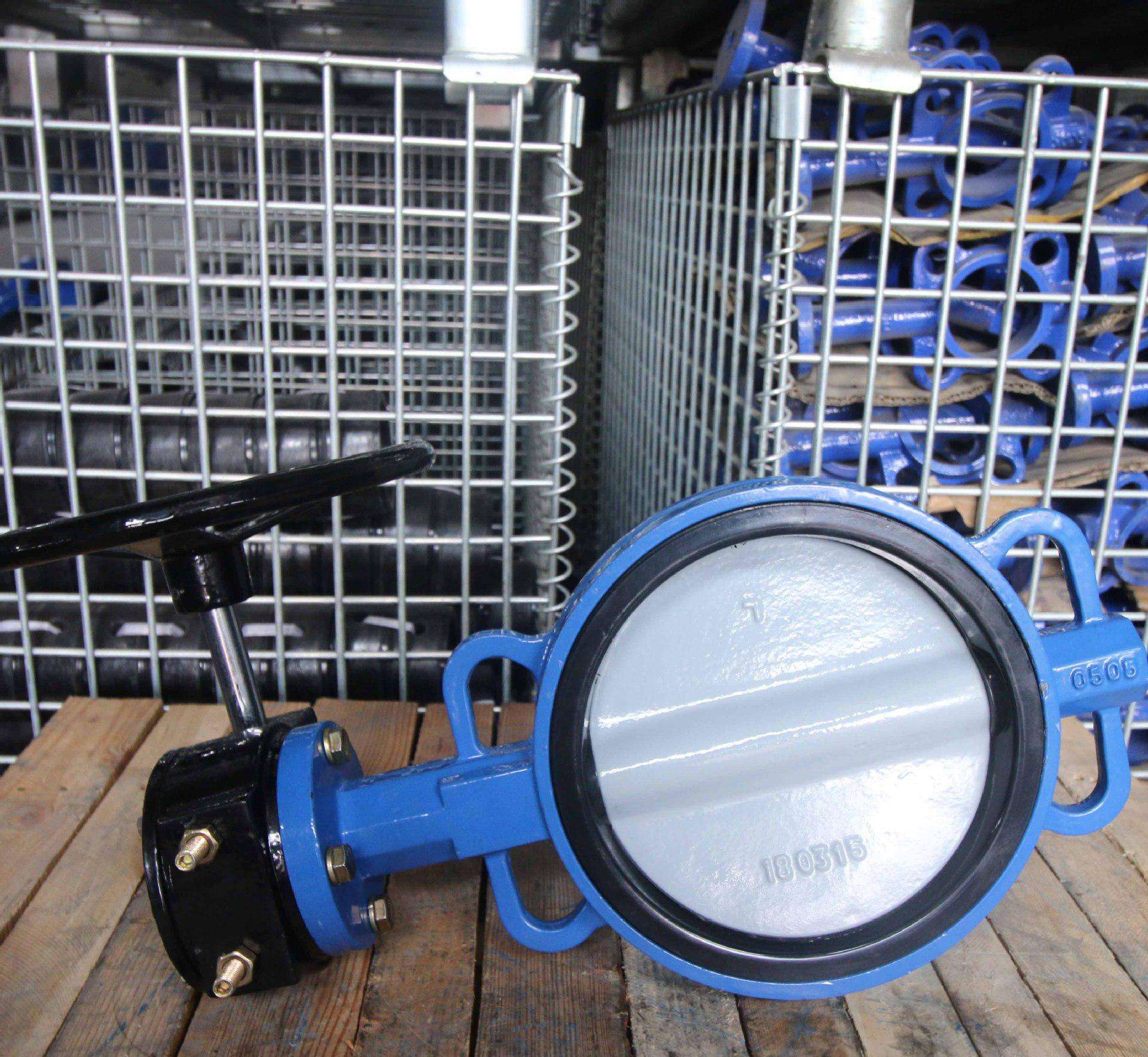 Van bướm tay quay Trung Quốc tại kho Van công nghiệp Âu Việt