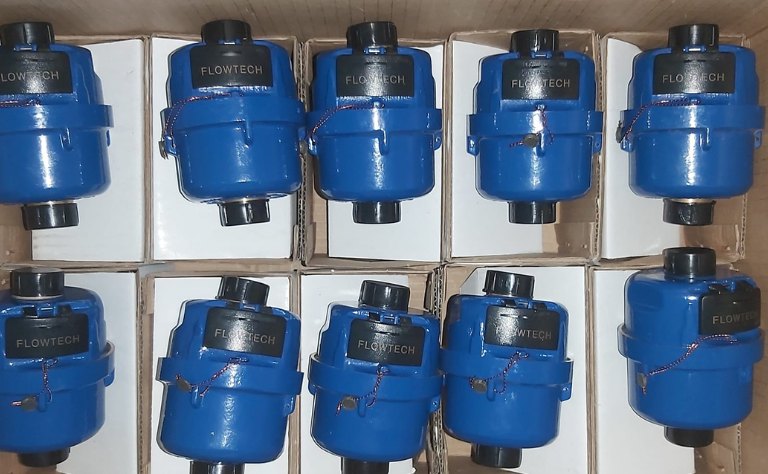 Van công nghiệp Âu Việt- Địa chỉ mua đồng hồ nước lắp đứng chính hãng giá tốt