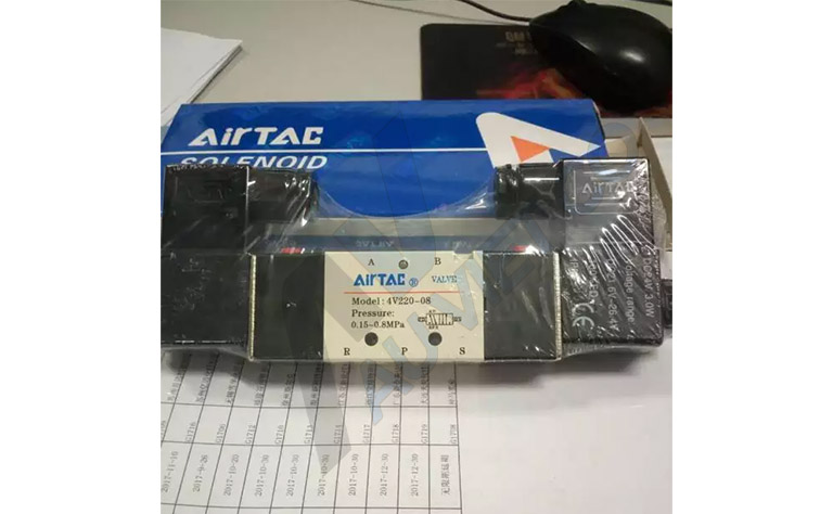 Van Airtac 4V220-08 dòng van 5/2