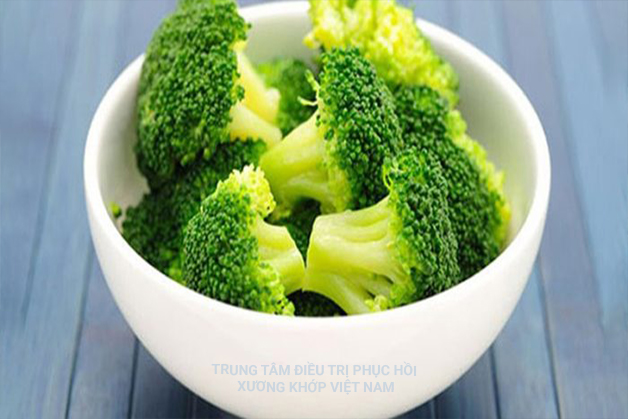 Bông cải xanh, bắp cải: là những loại rau xanh thuộc họ cải