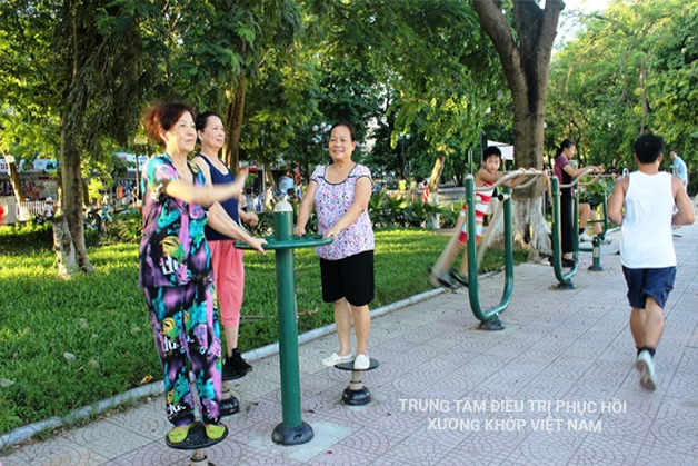 Các phương pháp tập luyện phù hợp hỗ trợ đẩy lùi bệnh khớp