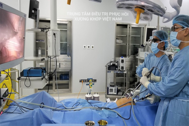 Điều trị Thoái hóa cột sống bằng Tây Y