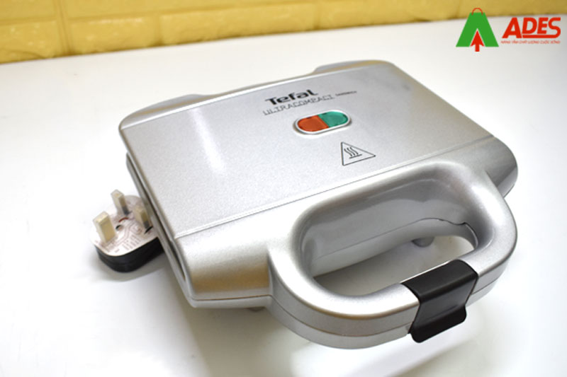 Hinh anh thuc te may kep sandwich Tefal SM155152