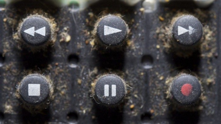 Các lưu ý khi vệ sinh màn hình tivi