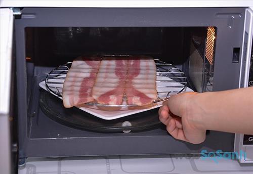 lò vi sóng có nướng được không