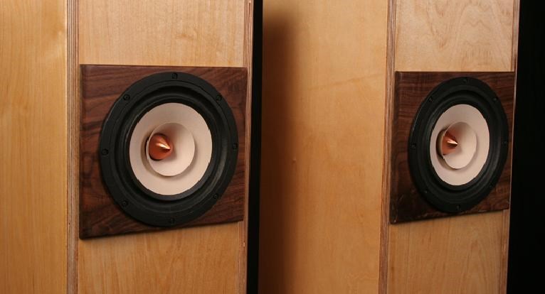 Loa toàn dải là gì?