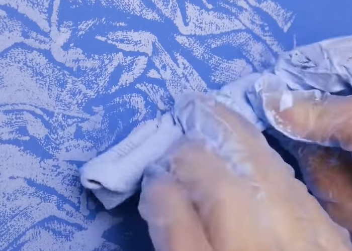 Duy tri luong son on dinh de hoa tiet deu mau