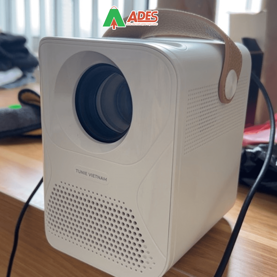 Tunie Projector SS02