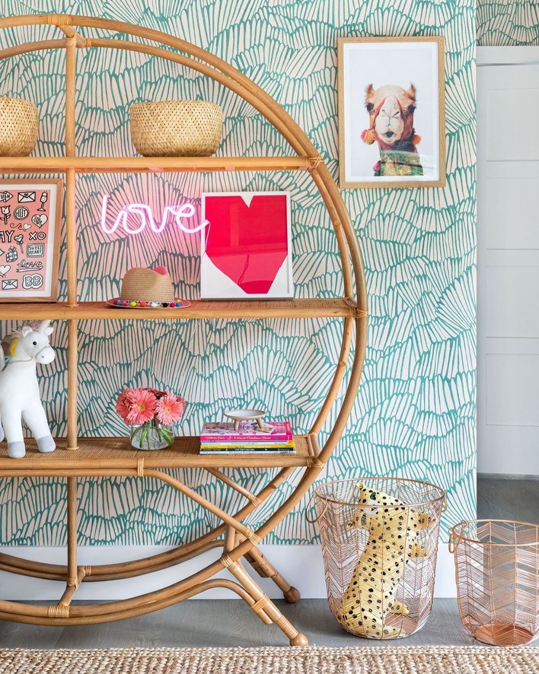 Trừu tượng làm tâm hồn bay bổng