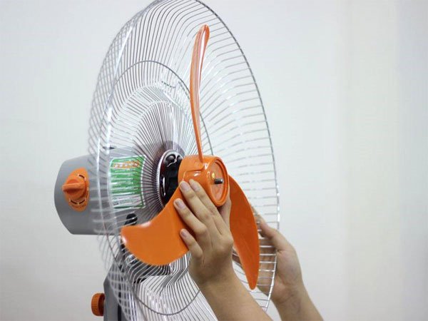 Tụ điện quạt bị hỏng