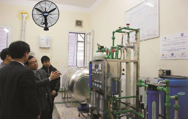 Quạt treo tường công nghiệp giá rẻ