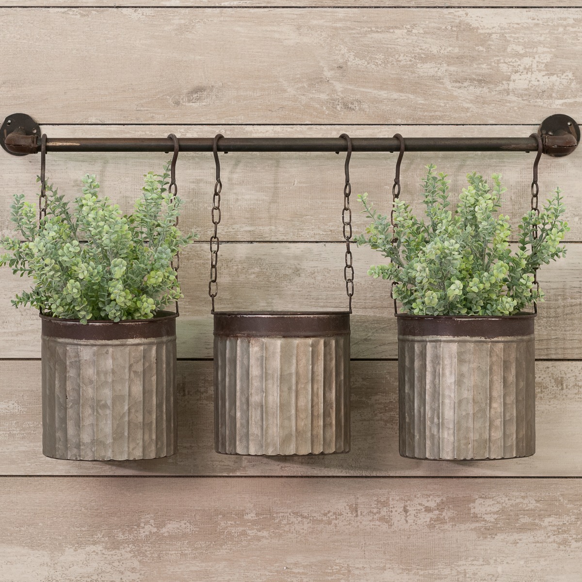 Gia moc do cu, vai chiec xo sat va mot chut kheo leo ma thanh qua rat "nghe"