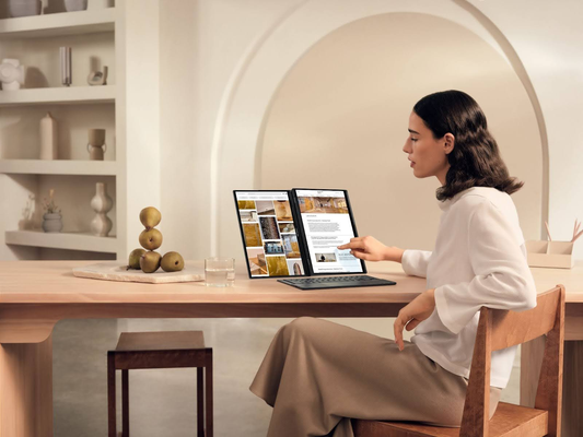 ASUS Zenbook DUO 2025