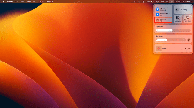 Chọn vào Trung tâm điều khiển → Bật AirDrop