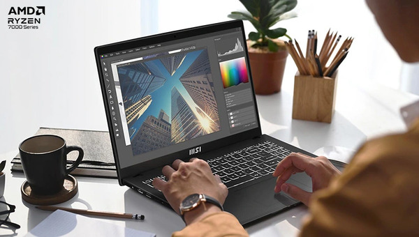 Laptop MSI Modern 15 B7M