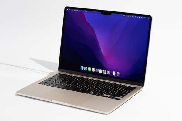 Macbook có thiết kế sang trọng